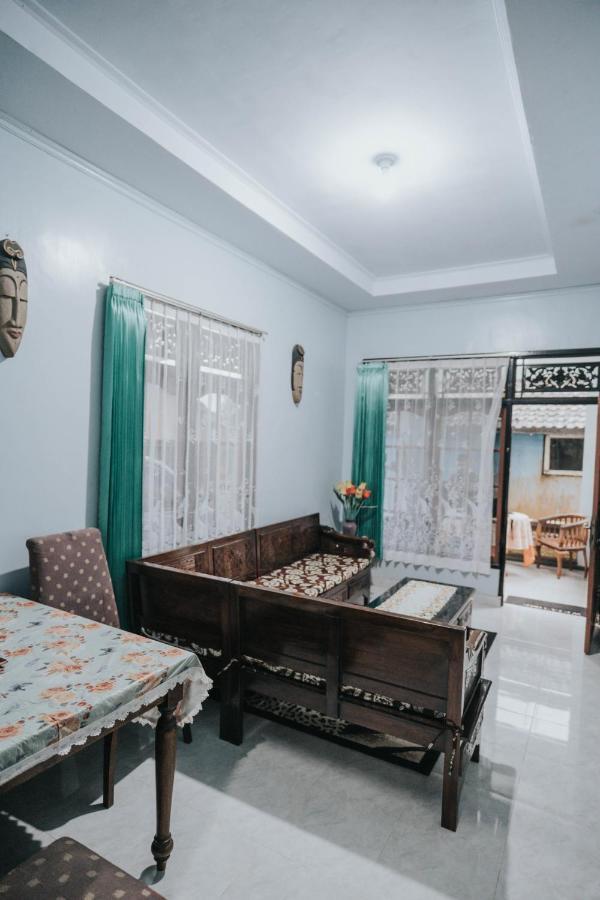 Agus Hidden Homestay - Banjar Sweet Village 外南梦 外观 照片